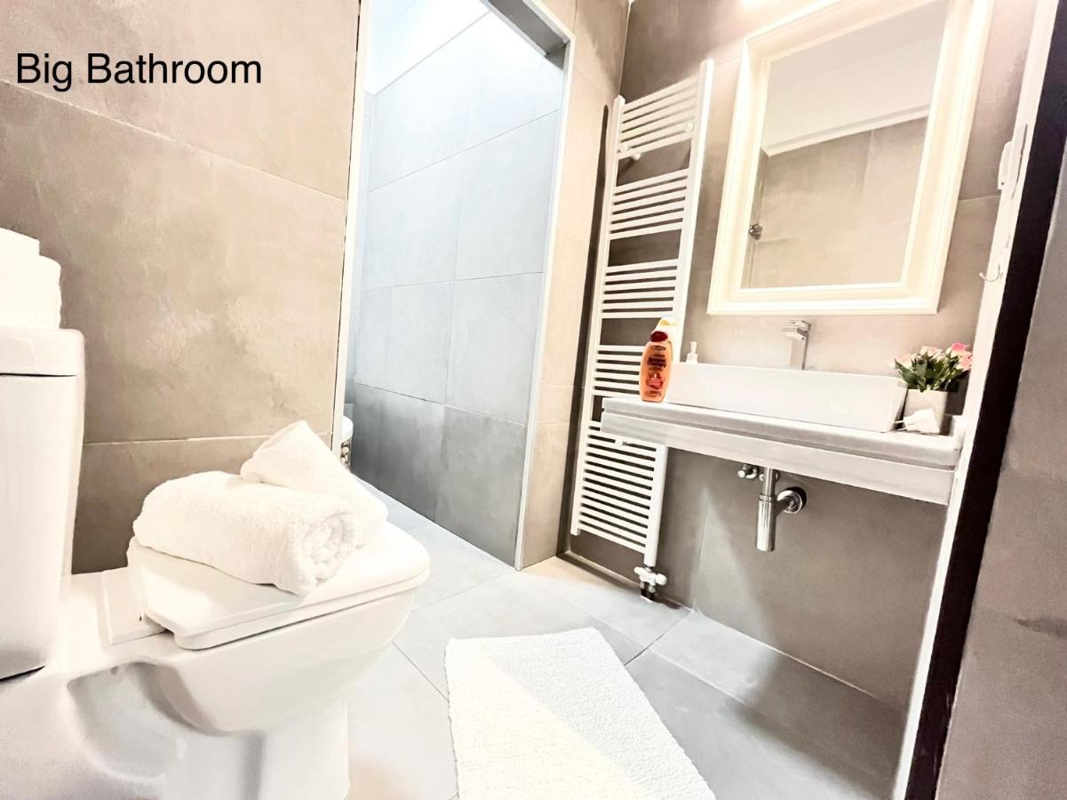 Gkk House Private Swimming Pool Luxury House Villa Skriperon Bagian luar foto